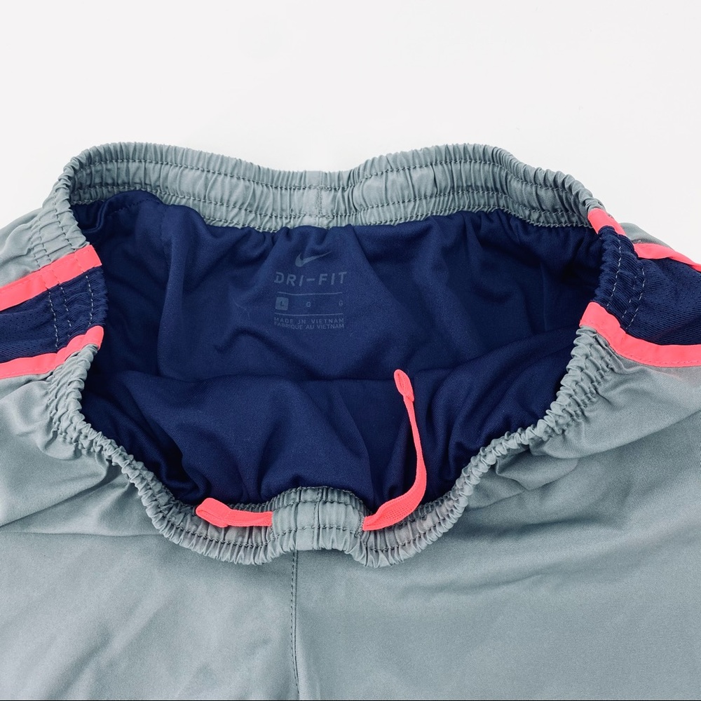 Nike Athletic Shorts - Picture 4 of 4